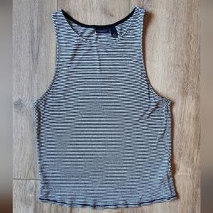 Aeropostale tank top, size large, color black & white